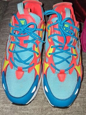 FILA Ray Tracer Apex Chunky Colorblock Sneakers - Size 10